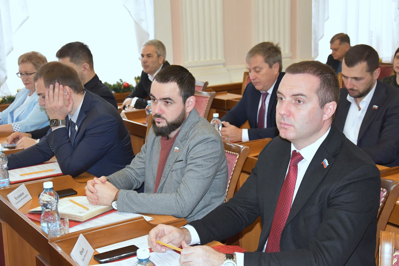 Георгий Колягин провел заключительное в этом году заседание Ставропольской городской Думы Георгий Колягин провел заключительное в этом году заседание Ставропольской городской Думы