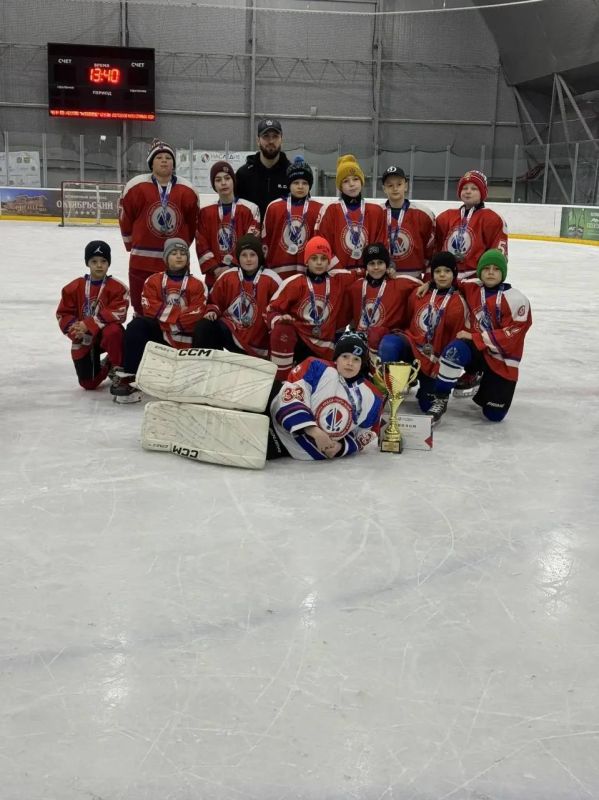Хозяевам досталась бронза. В стенах Ставропольской школы зимних видов спорта Ильи Авербуха «Наследие» состоялся турнир среди хоккеистов 2015 года рождения