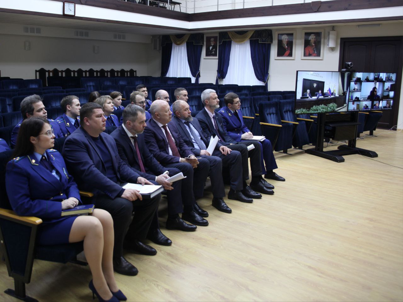 Эффективная реализация национальных проектов – на контроле прокурора края Юрия Немкина Эффективная реализация национальных проектов – на контроле прокурора края Юрия Немкина