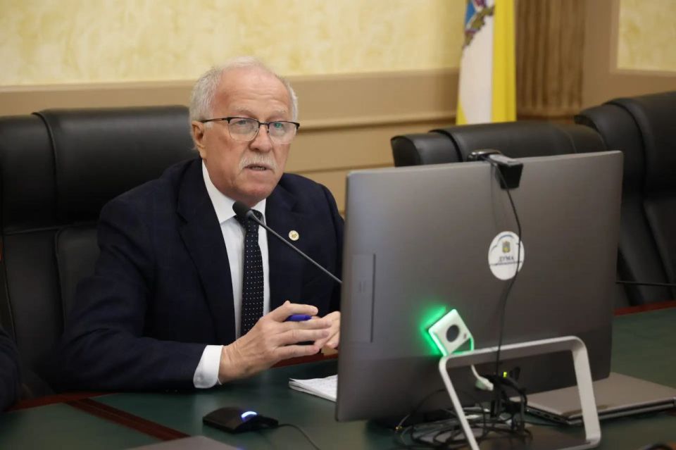 ������� ��������� ������������ ����������� � ������������� ���� �� ���������� ������ � �������� ����