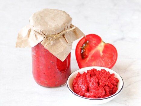 Заготовки из томатов на зиму: Как сохранить летний вкус до самых холодов