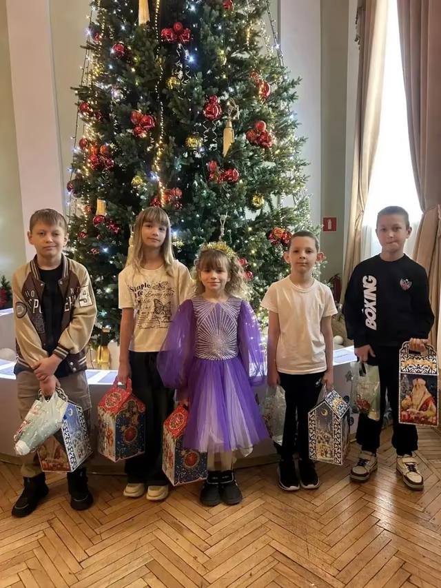 На Ставрополье более 13,5 тысячи детей посетили губернаторские ёлки