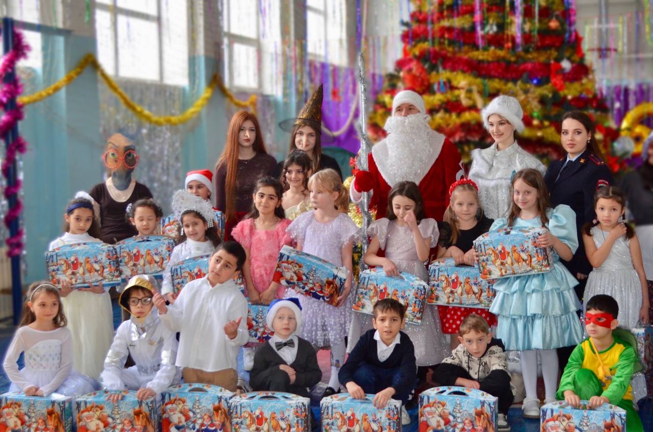 В Железноводске прошла акция «Ёлка безопасности дорожного движения»