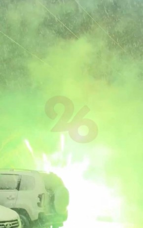 Стрельбу по машинам фейерверками устроили мужчины на КМВ