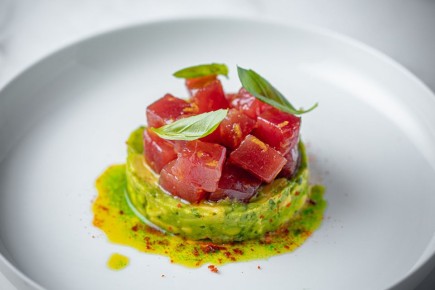 Морские деликатесы под открытым небом: лучшие рыбные рестораны Москвы в 2026 году