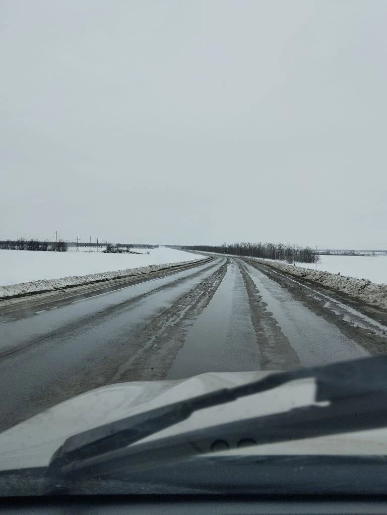 20 тыс. тонн песко-соляной смеси с начала года ушло на очистку и обработку региональных дорог 20 тыс. тонн песко-соляной смеси с начала года ушло на очистку и обработку региональных дорог