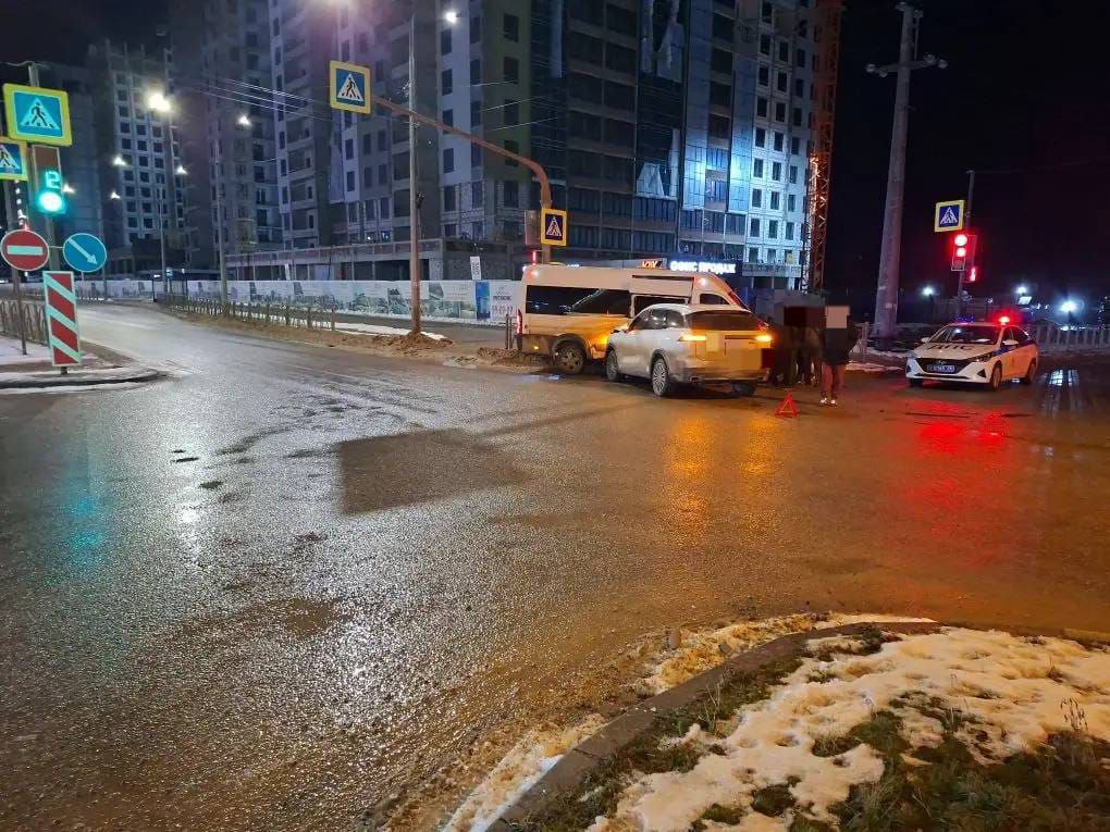В Ставрополе в результате столкновения двух автомобилей пострадавших нет