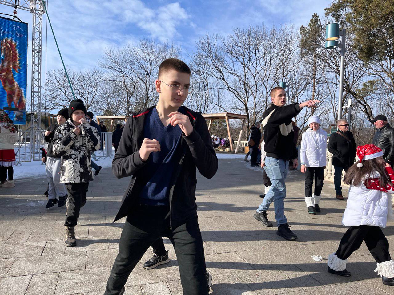 Сегодня стартует новогодний марафон в Комсомольском парке!