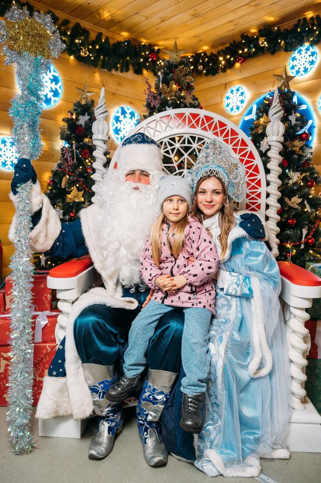 Дом Деда Мороза, распахнувший свои двери в преддверии Нового года, попрощался, подарив незабываемые моменты радости и тепла тысячам горожан и гостей города Дом Деда Мороза, распахнувший свои двери в преддверии Нового года, попрощался, подарив незабываемые моменты радости и тепла тысячам горожан и гостей города