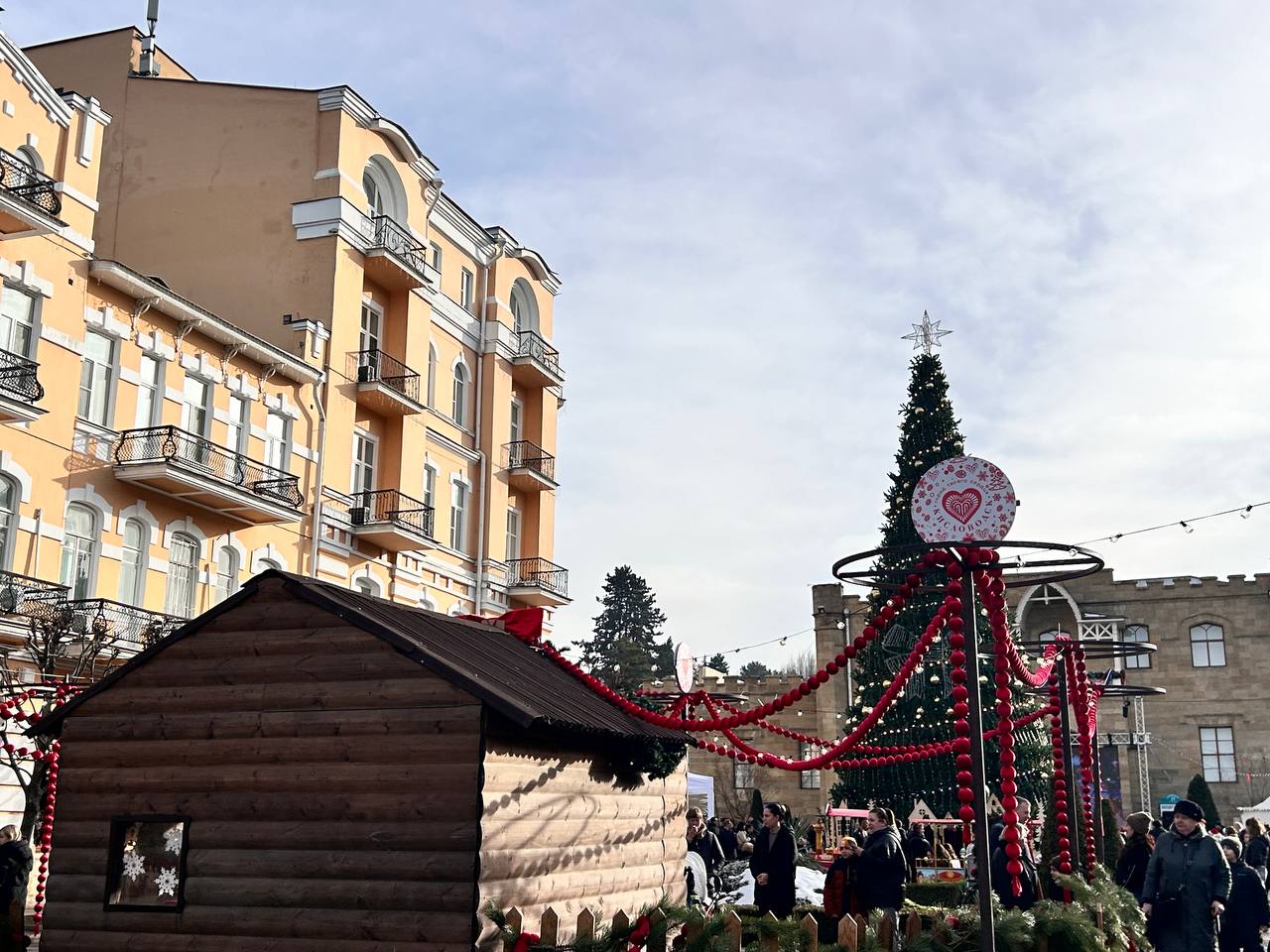 Новогодние гуляния в Кисловодске продолжаются! Новогодние гуляния в Кисловодске продолжаются!