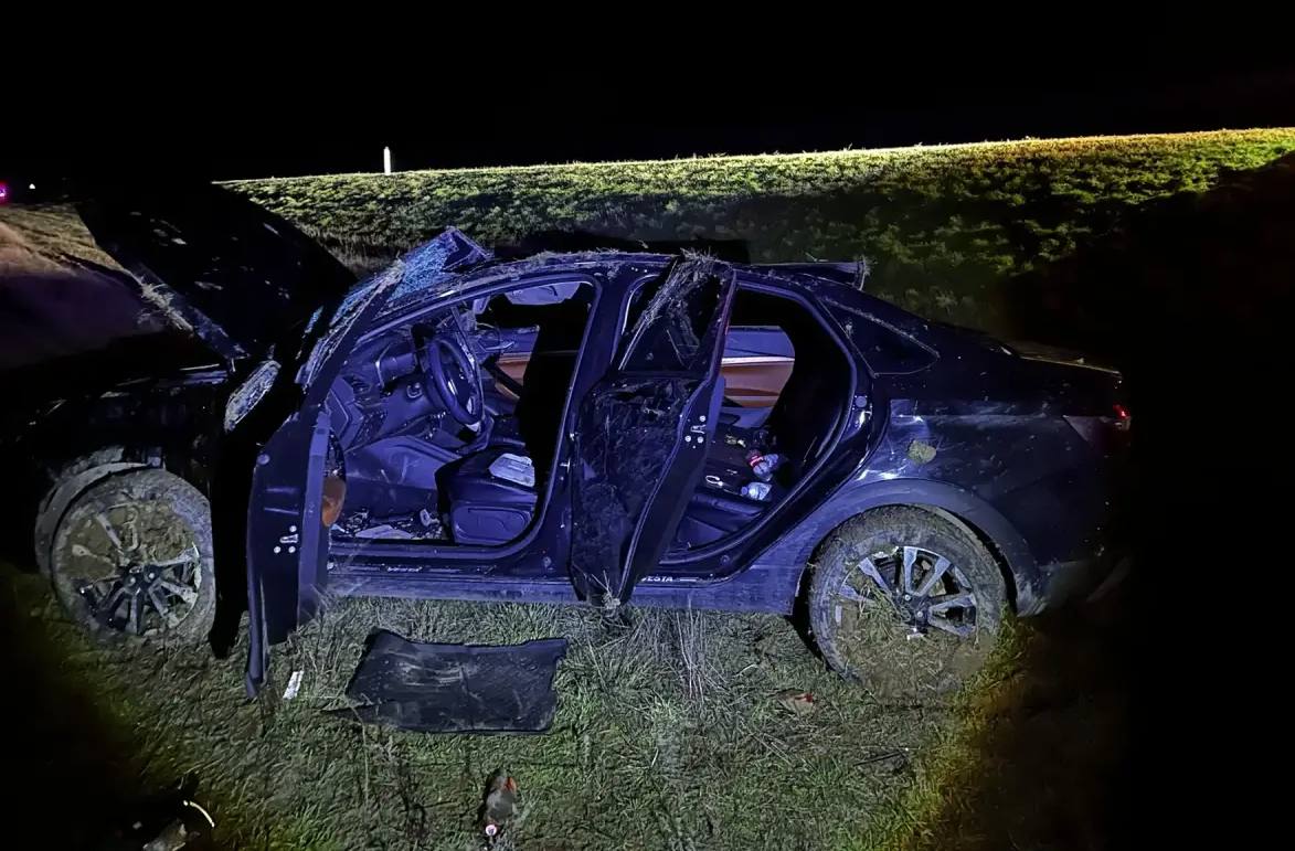 В Апанасенковском округе в результате съезда с дороги пострадал один человек В Апанасенковском округе в результате съезда с дороги пострадал один человек