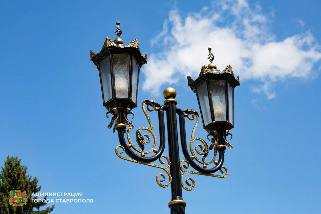 Более 11 км линий уличного освещения построили в Ставрополе в 2025 году