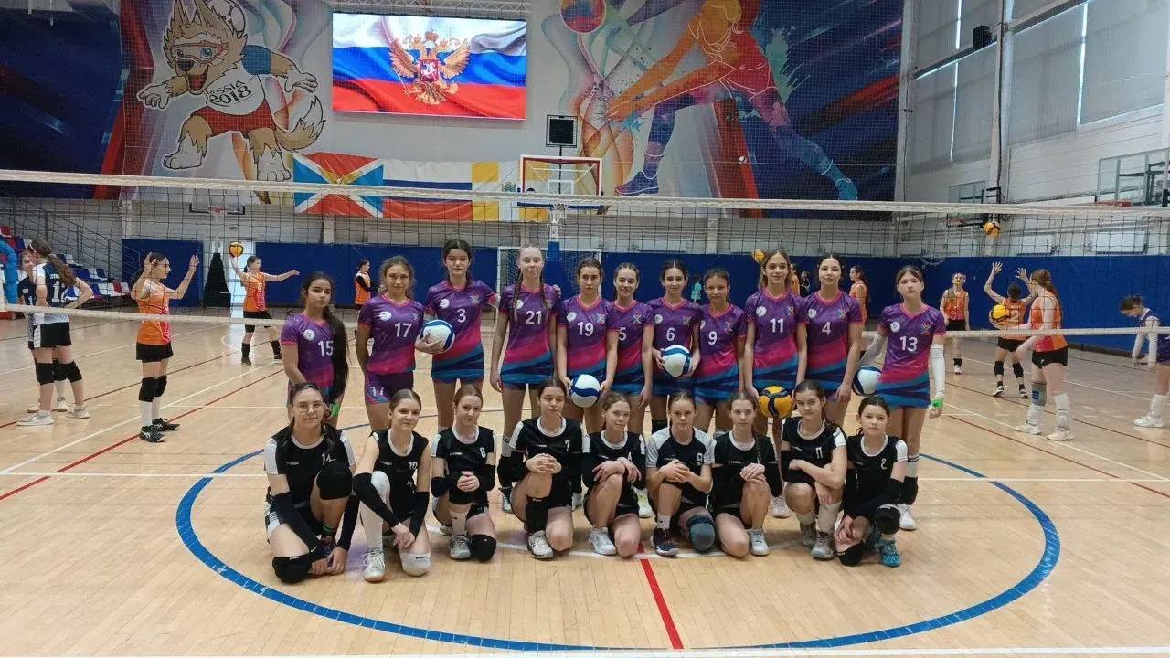 Результаты 13 тура Первенства по волейболу