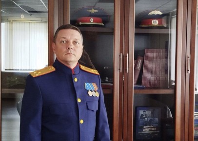 В преддверии 15-летней годовщины со дня образования СК России заместитель руководителя Изобильненского межрайонного следственного отдела Владимир Москвитин написал поэтические строки о службе в ведомстве