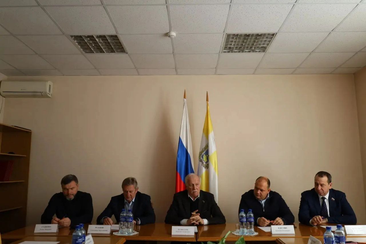 Николай Великдань провел рабочие встречи с депутатами Железноводска, Лермонтова и Пятигорска