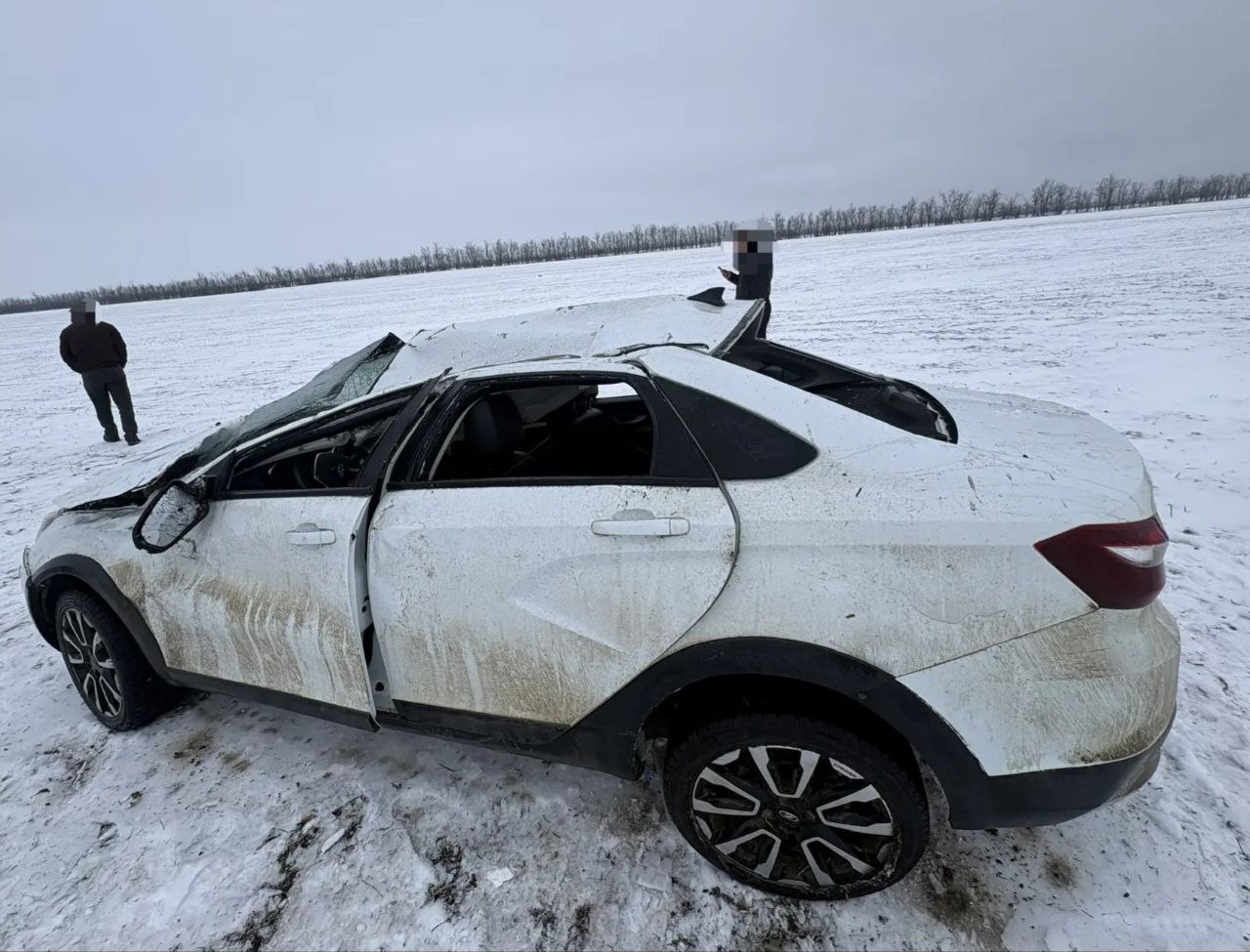 При опрокидывании автомобиля в Грачевском округе пострадали 5 человек