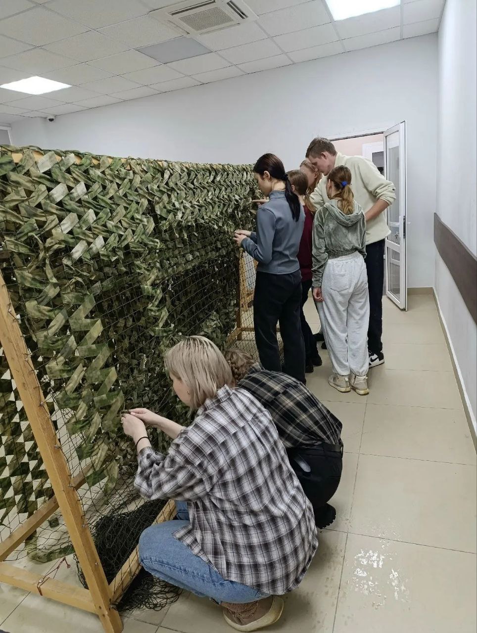 Более 200 ставропольцев поддержали участников СВО в патриотических мастерских Более 200 ставропольцев поддержали участников СВО в патриотических мастерских