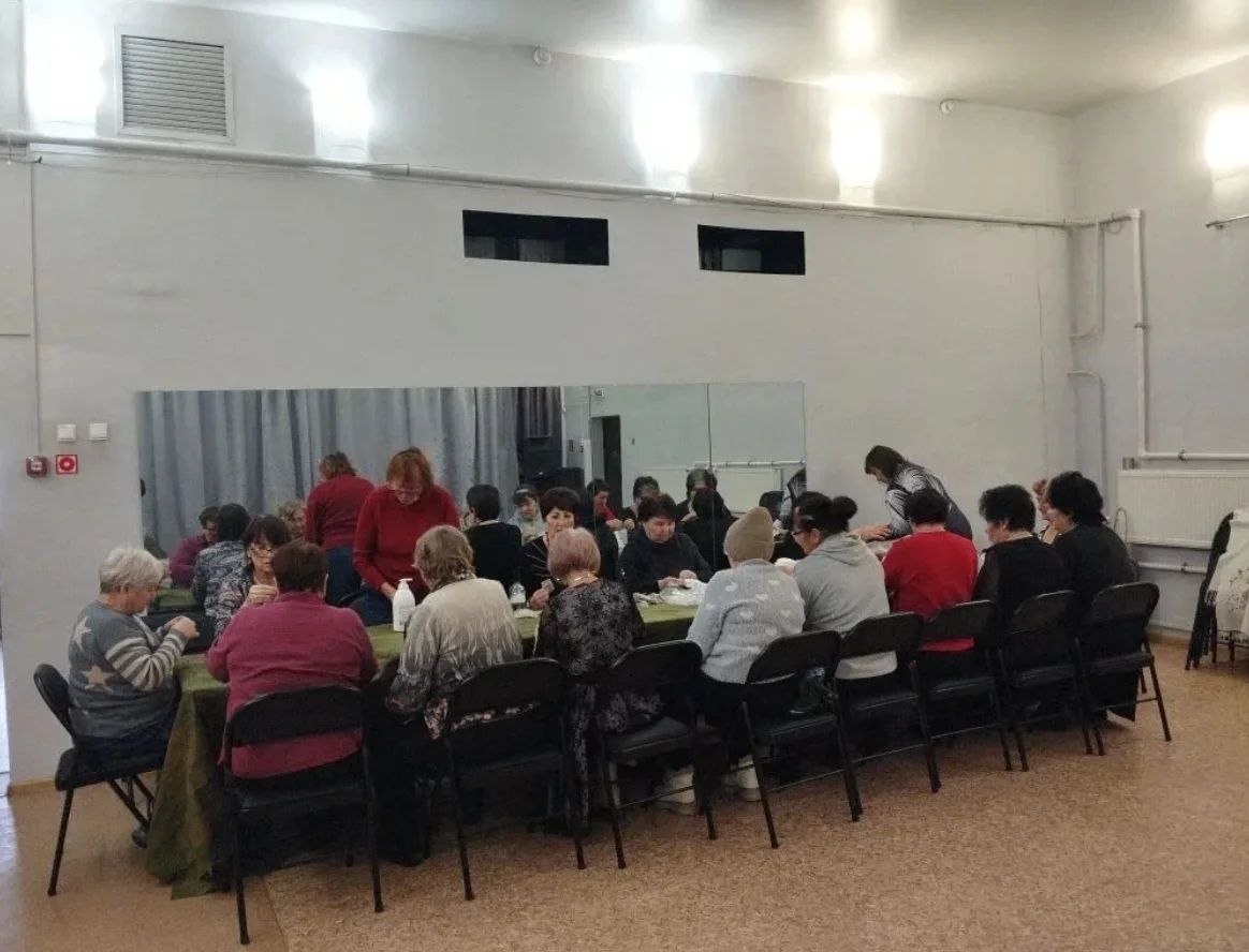 Более 200 ставропольцев поддержали участников СВО в патриотических мастерских Более 200 ставропольцев поддержали участников СВО в патриотических мастерских