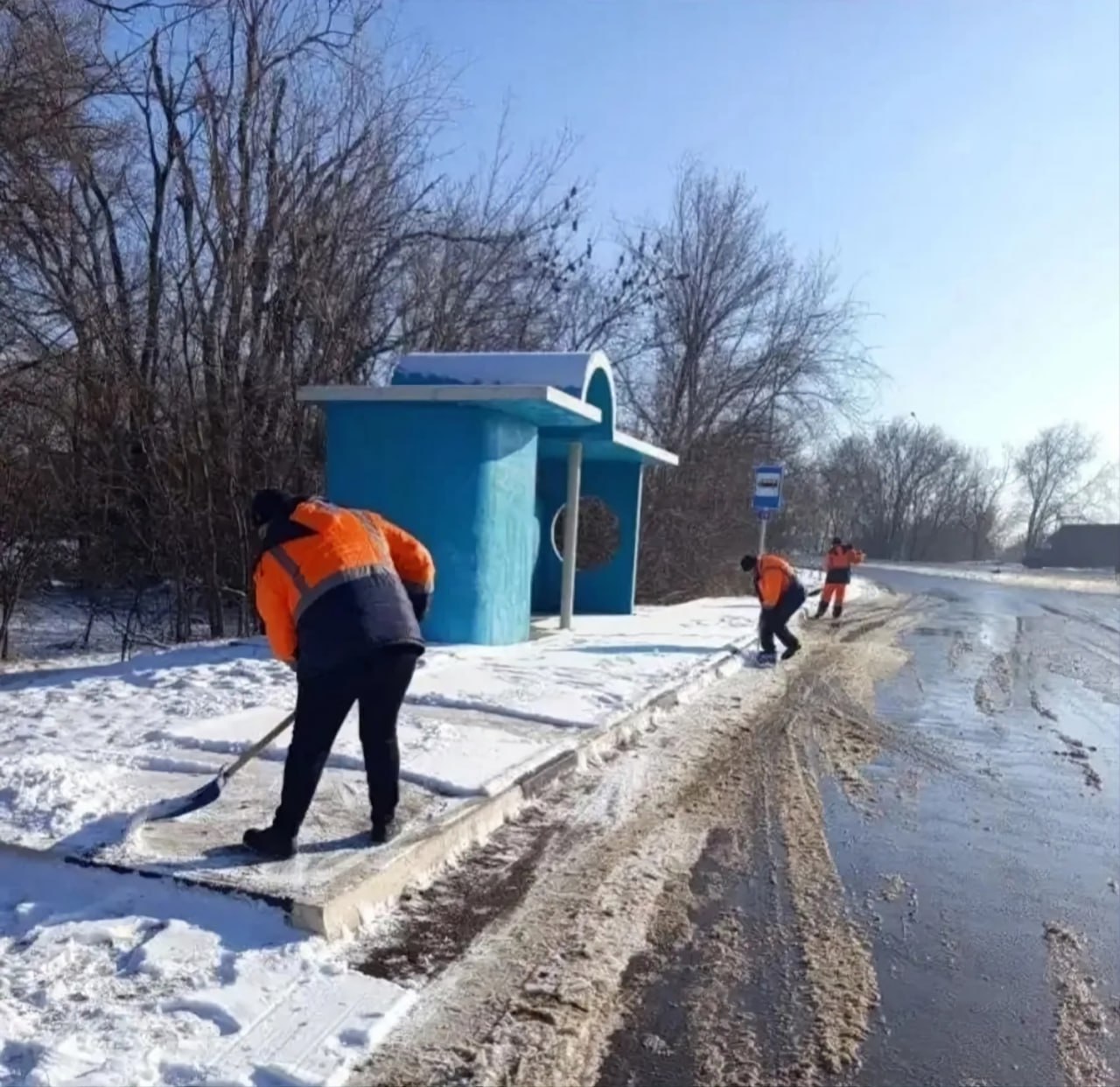 Дороги Ставрополья убирают 420 снегоуборочных машин Дороги Ставрополья убирают 420 снегоуборочных машин