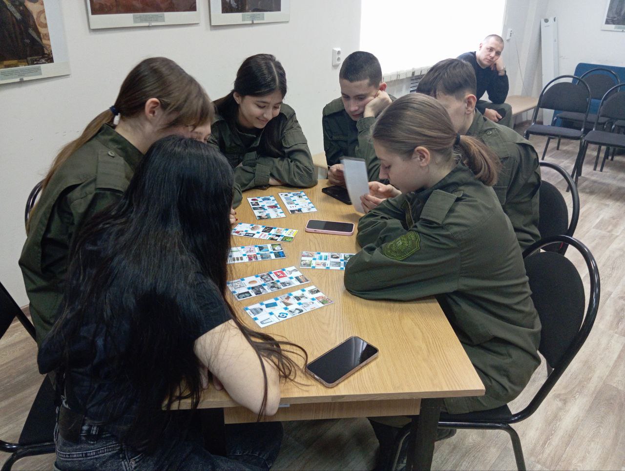 Ставропольские полицейские провели антинаркотическое лото для учащихся кадетского класса Ставропольские полицейские провели антинаркотическое лото для учащихся кадетского класса