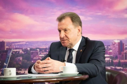 На прямой линии глава Ставрополя Иван Ульянченко рассказал, что около 10 городских маршрутов планируют перевести на регулируемый тариф