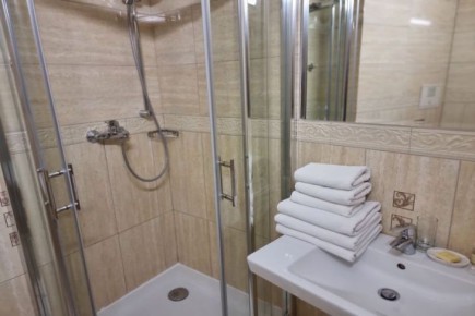 Как очистить плитку в ванной: 3 эффективных подручных средства