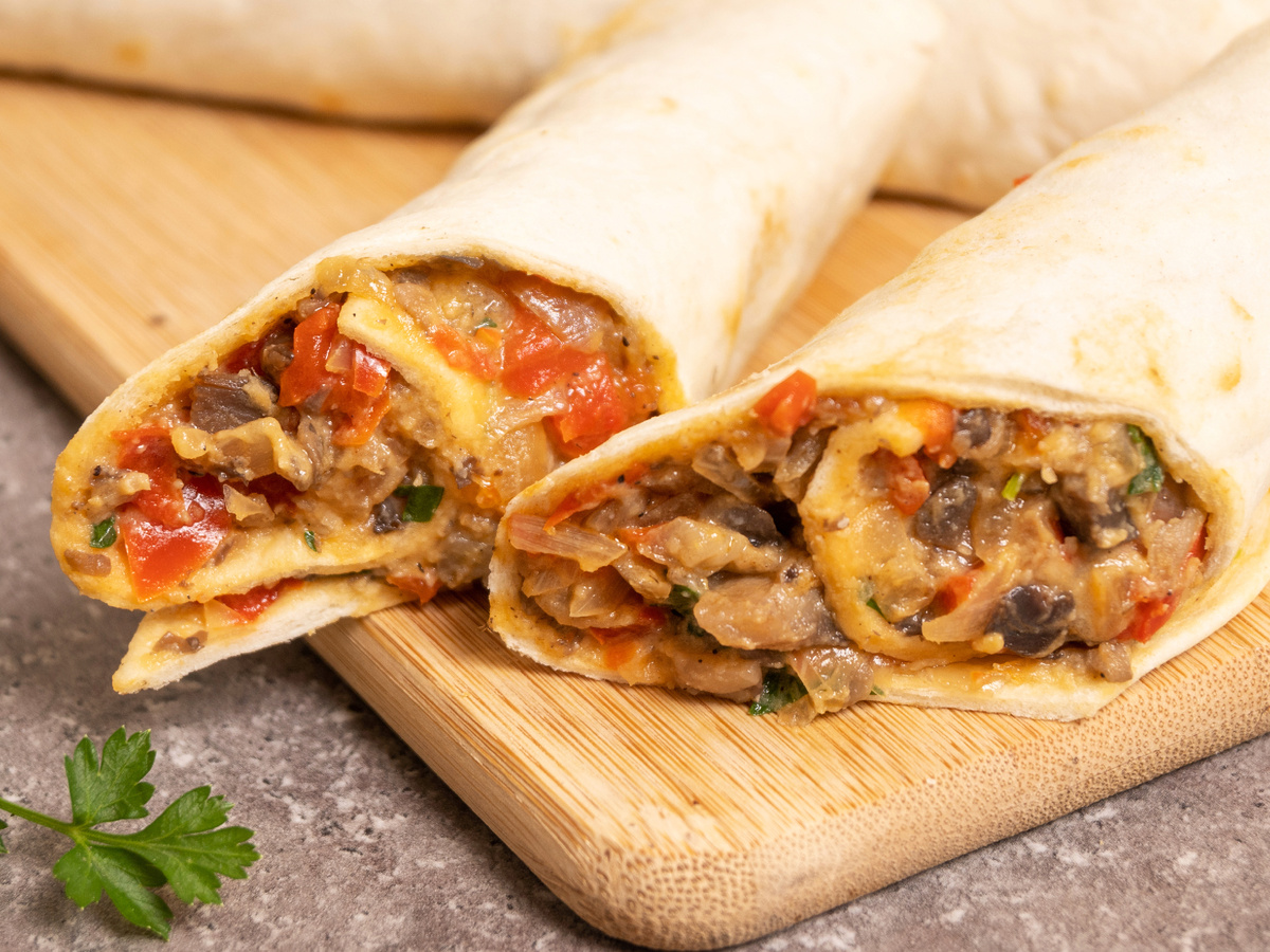 Тортилья вместо бутербродов: уютная альтернатива для быстрого перекуса