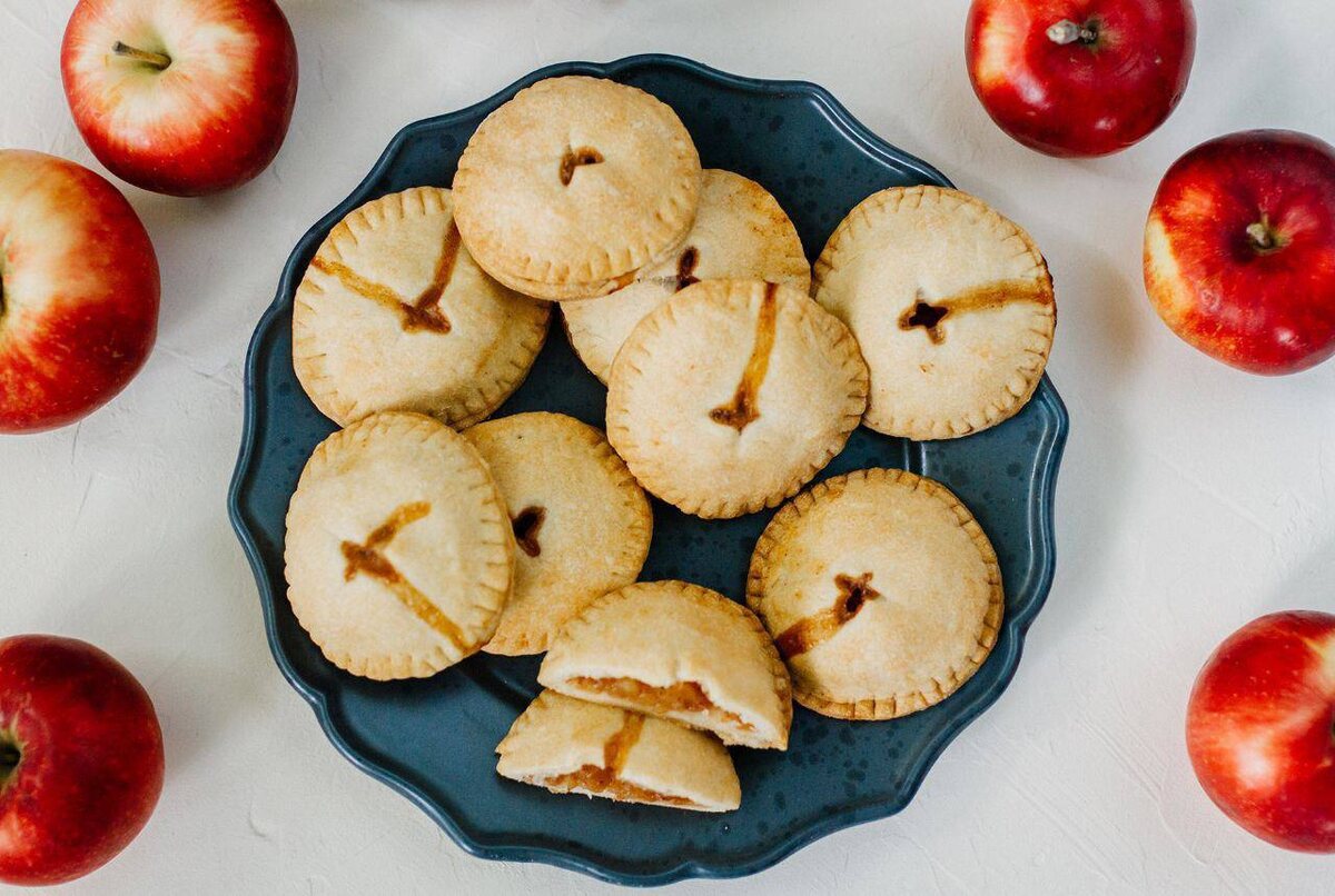 Печенье с яблочной начинкой