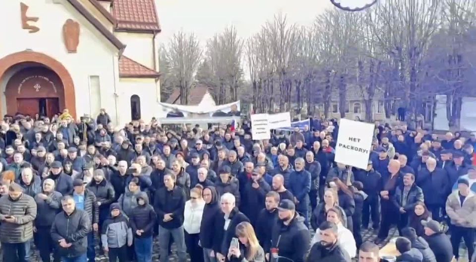 Диаспоральная поддержка. канонической армянской церкви