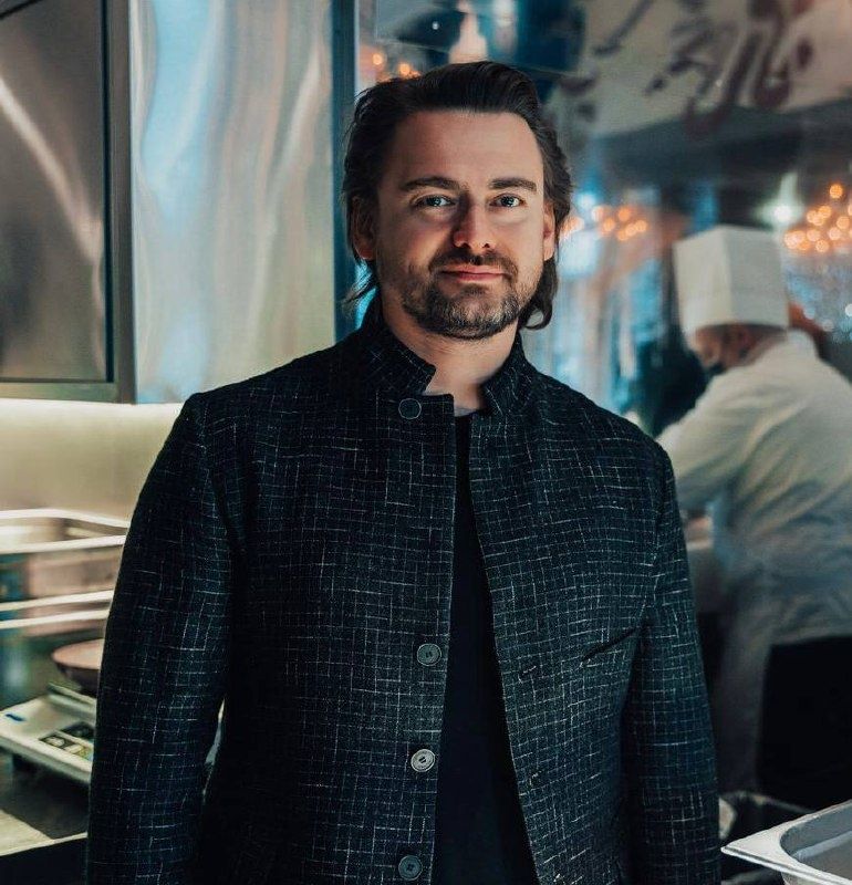 День рождения Бориса Зарькова: гений ресторанного бизнеса и создатель White Rabbit Family