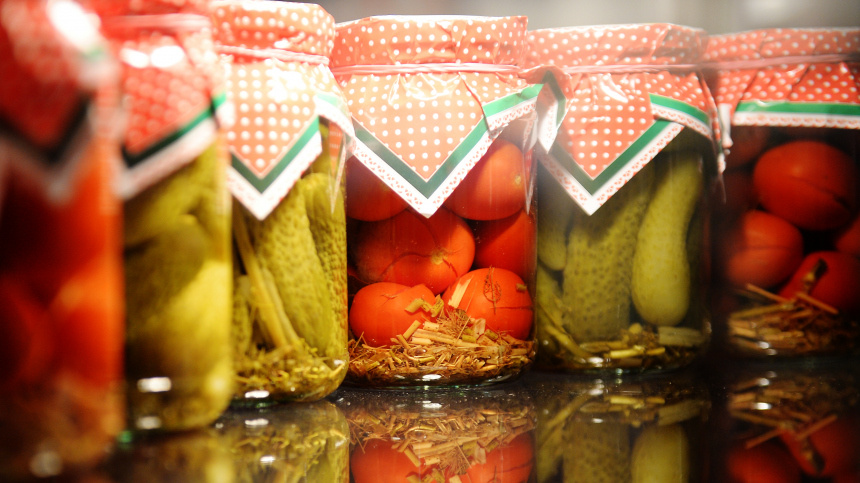 Как защитить закатки от плесени: советы эксперта