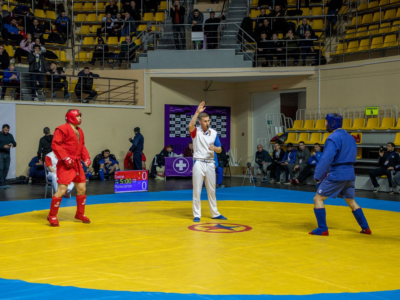 Ставропольские полицейские стали призерами Всероссийских соревнований по боевому самбо и самозащите без оружия Ставропольские полицейские стали призерами Всероссийских соревнований по боевому самбо и самозащите без оружия