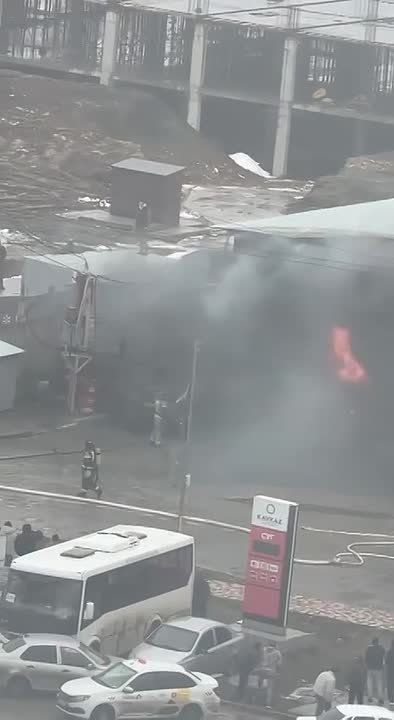 1 «Газель» подожгла строительный магазин на юге Ставрополя