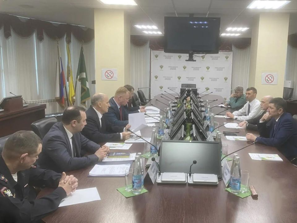 ��������� ���������� �� ���������� ��� ������ �� ������-����������� ������������ ������ �������-����� ������� ������ ������� � ���� ������� ������� ������ ������� � ���������������� �������, � ��� ����������� �����...