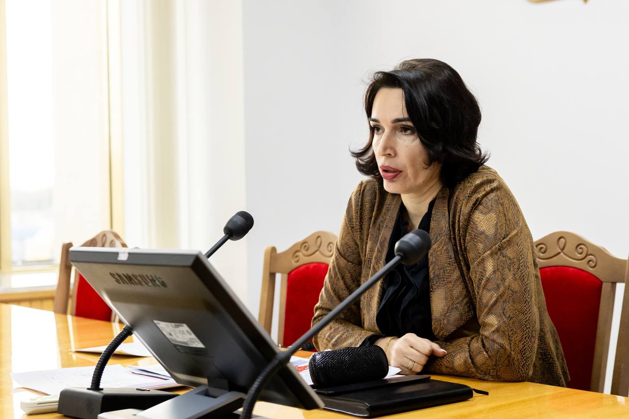 В Правительстве края состоялось заседание круглого стола с руководителями аккредитованных региональных спортивных федераций В Правительстве края состоялось заседание круглого стола с руководителями аккредитованных региональных спортивных федераций