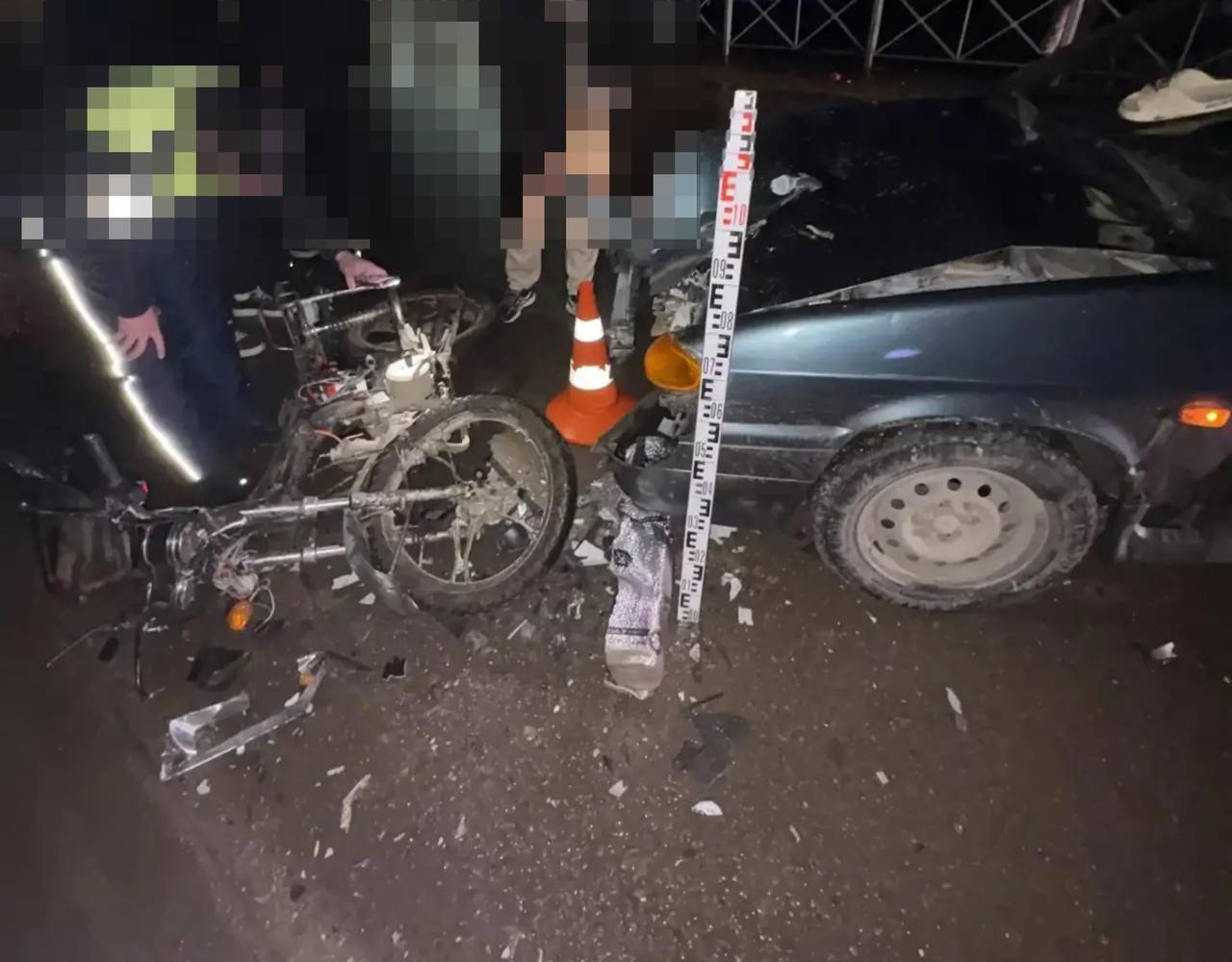 В Грачевском округе в результате столкновения пострадали 2 человека В Грачевском округе в результате столкновения пострадали 2 человека