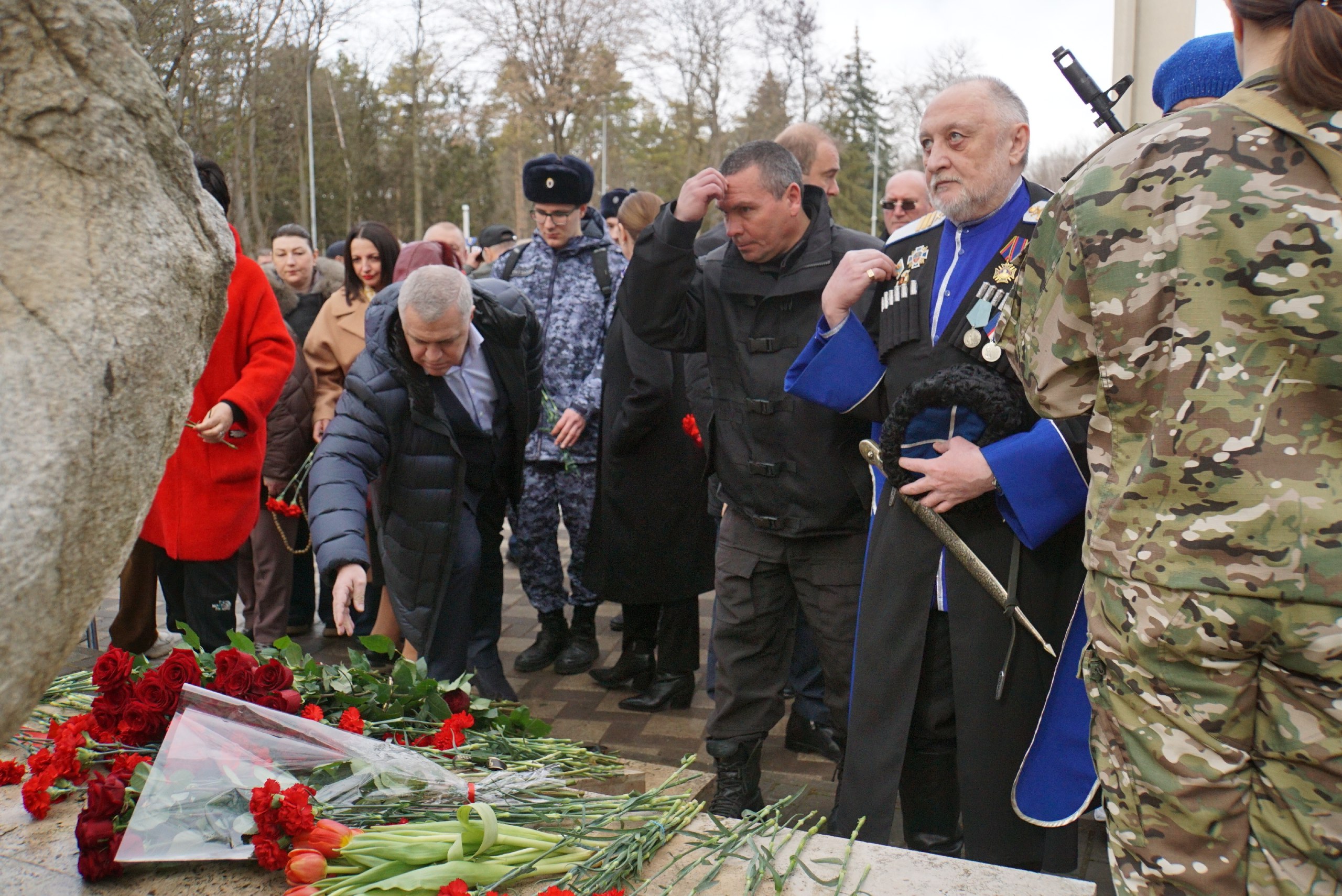 Сегодня, 15 февраля, жители Ессентуков провели митинг-реквием, посвятив его памяти воинов-интернационалистов Сегодня, 15 февраля, жители Ессентуков провели митинг-реквием, посвятив его памяти воинов-интернационалистов