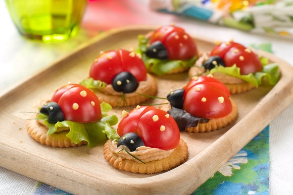 Как удивить маленьких гостей: канапе для детского праздника