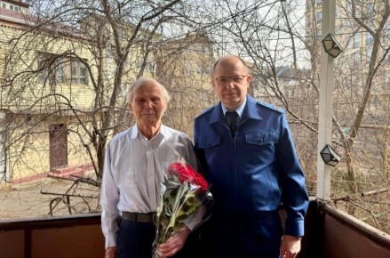 Прокурор города Кисловодска поздравил участников Великой Отечественной войны с приближающимся государственным праздником