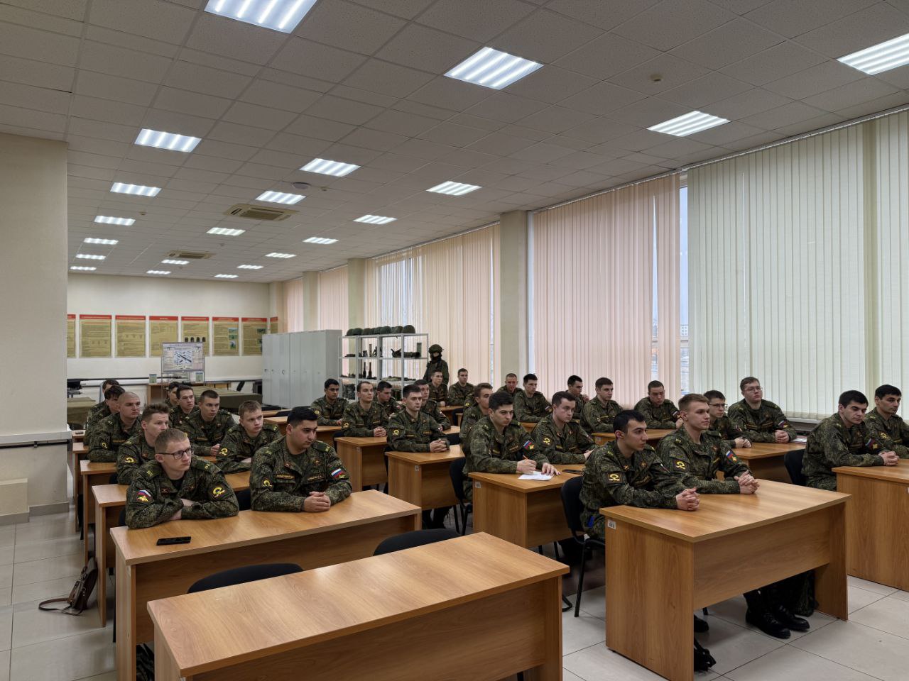 Работники прокуратуры края встретились со студентами Работники прокуратуры края встретились со студентами