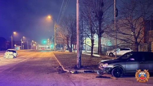 В Ставрополе произошла авария,в которой пострадал водитель и пассажир