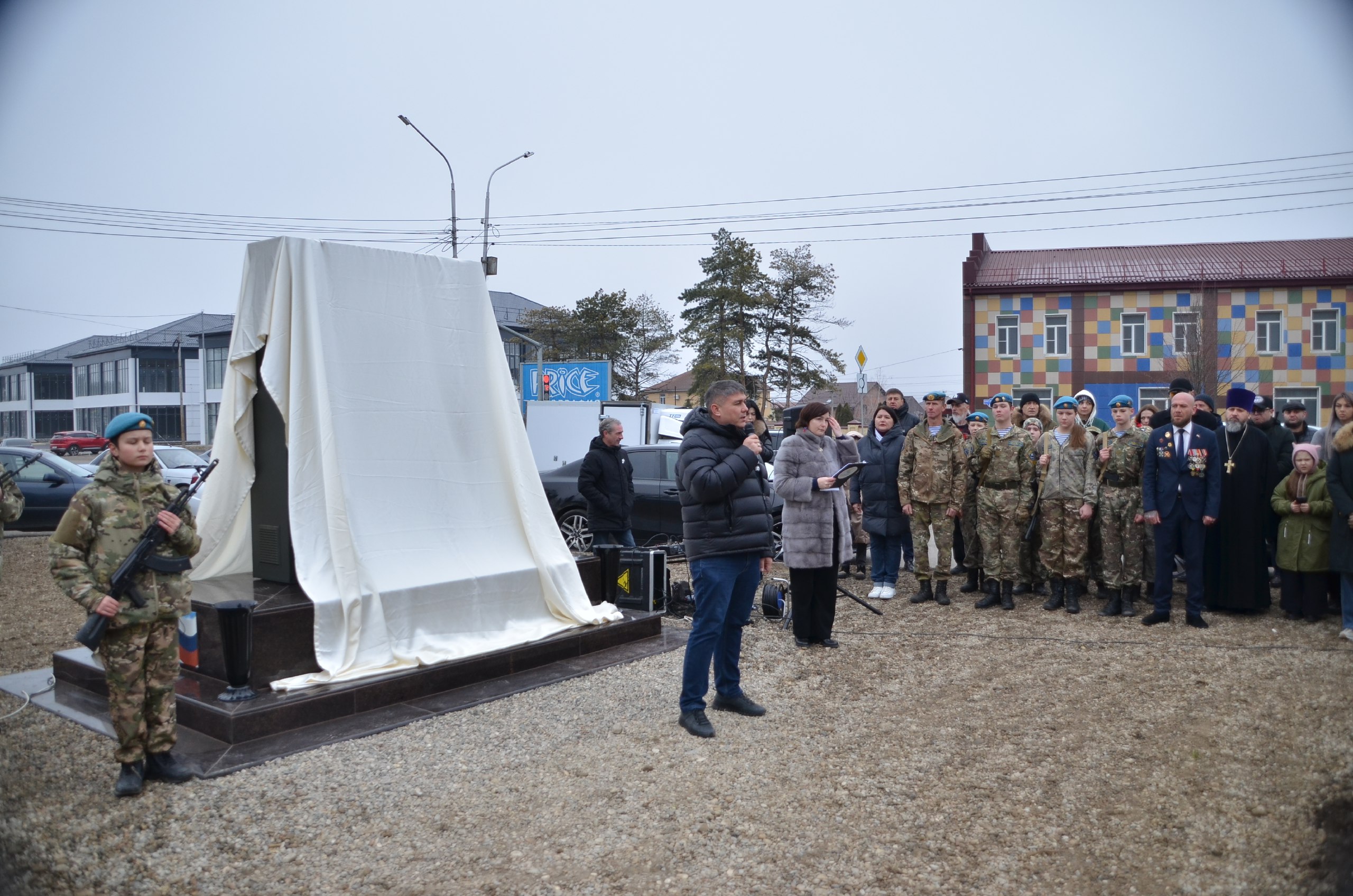 Сегодня состоялось долгожданное событие - в сквере «Пограничный» официально открыта новая двухметровая стела «Za нами Победа» Сегодня состоялось долгожданное событие - в сквере «Пограничный» официально открыта новая двухметровая стела «Za нами Победа»