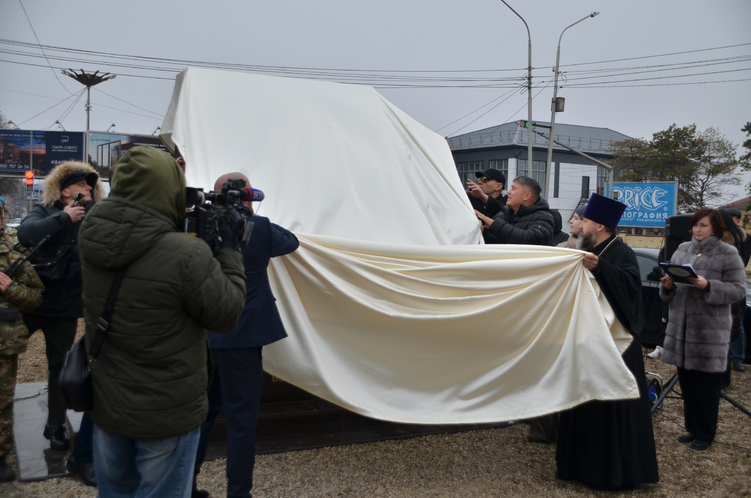 Сегодня состоялось долгожданное событие - в сквере «Пограничный» официально открыта новая двухметровая стела «Za нами Победа» Сегодня состоялось долгожданное событие - в сквере «Пограничный» официально открыта новая двухметровая стела «Za нами Победа»