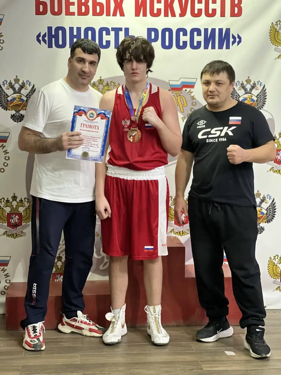 На суворовских рингах. Более 280 боксеров оспаривали в станице Суворовская Предгорного округа награды первенства Северо-Кавказского федерального округа среди юношей 15-16 лет, девушек 13-14 и 15-16 лет и юниорок 17-18 лет и... На суворовских рингах. Более 280 боксеров оспаривали в станице Суворовская Предгорного округа награды первенства Северо-Кавказского федерального округа среди юношей 15-16 лет, девушек 13-14 и 15-16 лет и юниорок 17-18 лет и...