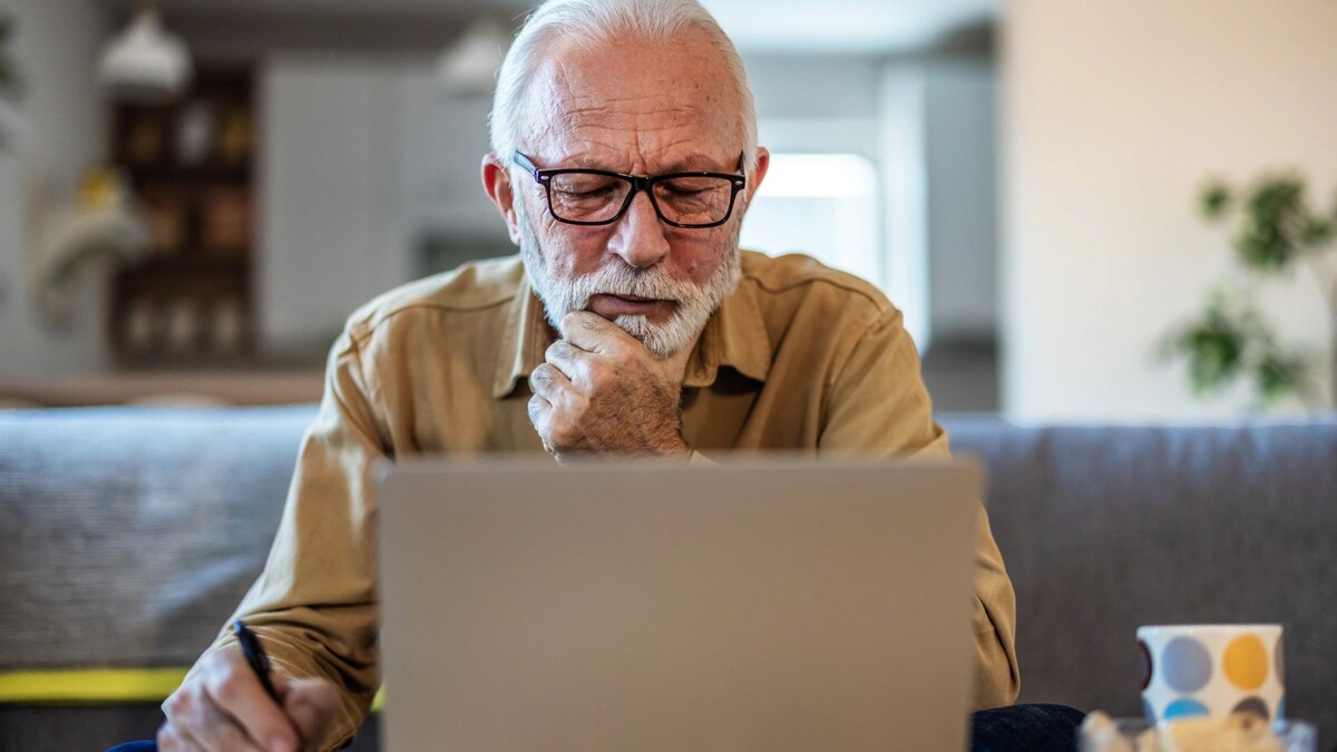 Пенсионерам объяснили ограничения при трудоустройстве