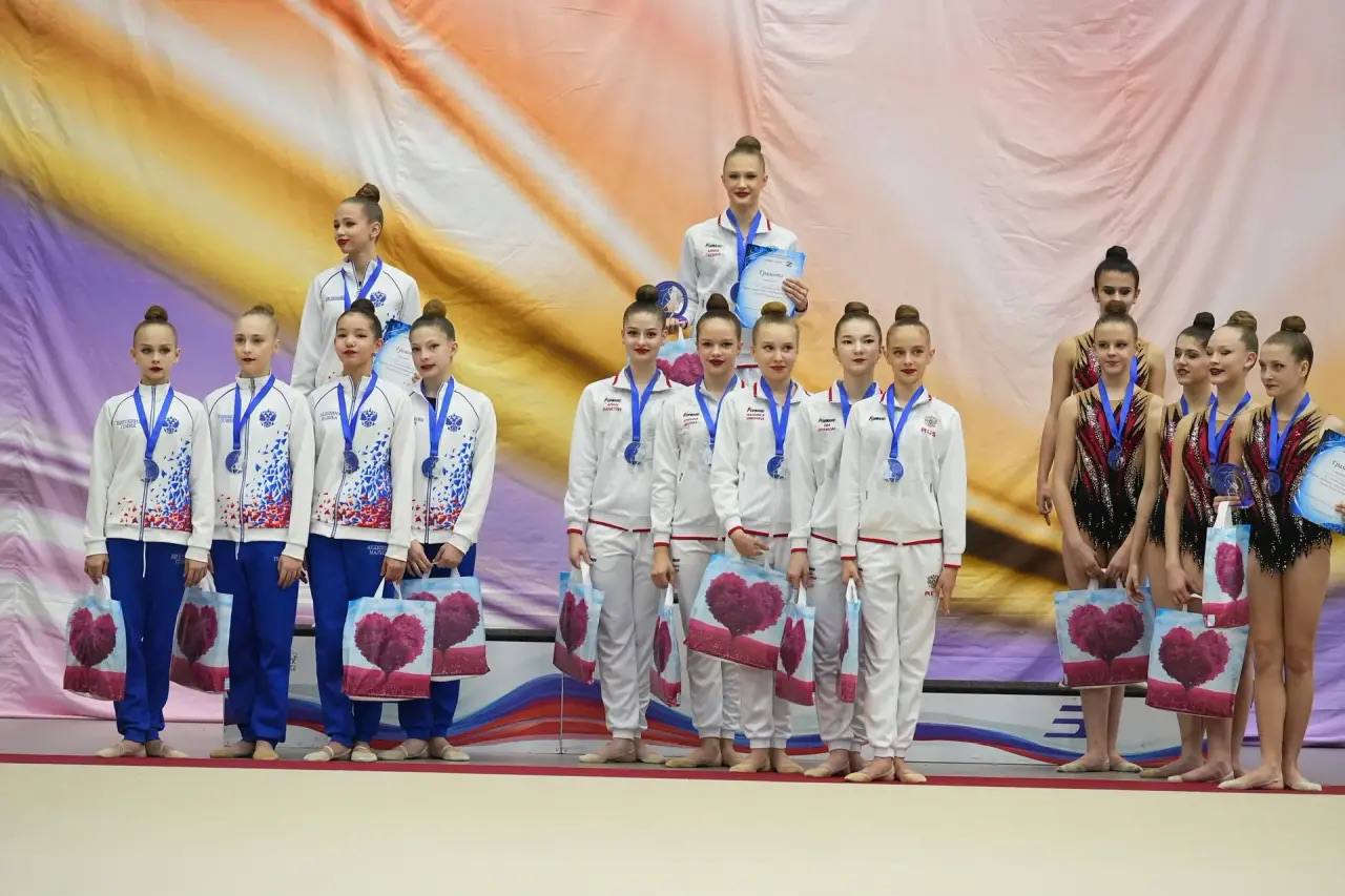 Памяти Мастера. В Невинномысске прошли традиционные краевые соревнования по художественной гимнастике памяти известного тренера, мастера спорта СССР, судьи республиканской категории Людмилы Михайловны Дулькиной Памяти Мастера. В Невинномысске прошли традиционные краевые соревнования по художественной гимнастике памяти известного тренера, мастера спорта СССР, судьи республиканской категории Людмилы Михайловны Дулькиной