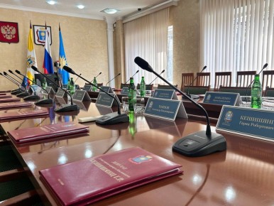 Сегодня прошло десятое заседание Думы города-курорта Кисловодска седьмого созыва