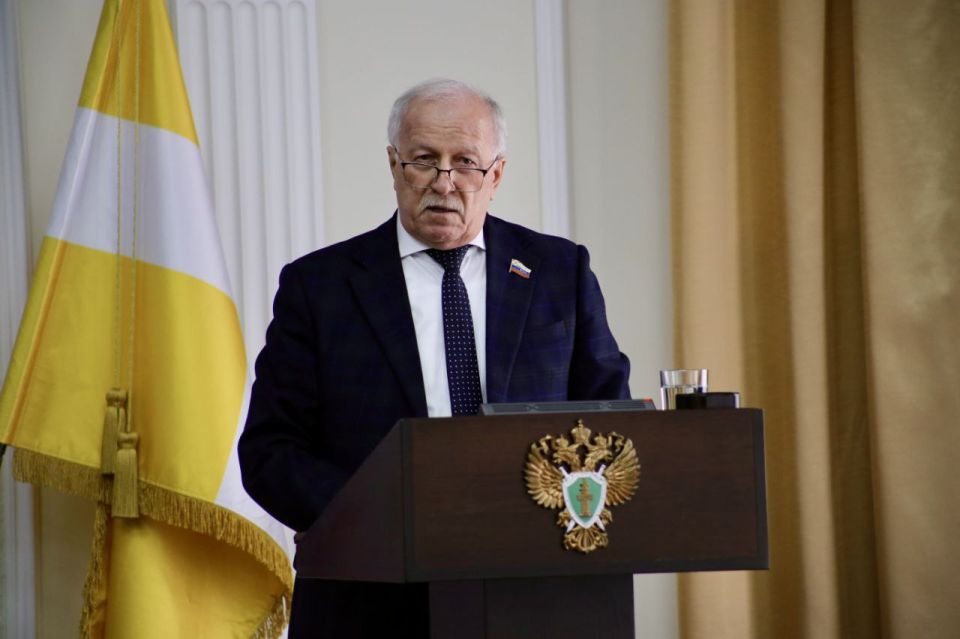 ������� ��������� ������ ������� � ������������ ������ ������ ����������� �����������