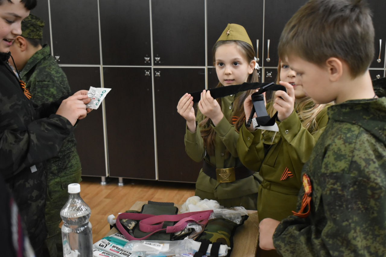 Эксперты-криминалисты краевого Главка приняли участие в военно-патриотической игре «Зарница 2.0» Эксперты-криминалисты краевого Главка приняли участие в военно-патриотической игре «Зарница 2.0»