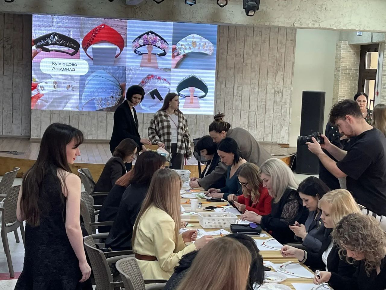 Иван Ульянченко: Ежегодный 28-й городской конкурс «Женщина года города Ставрополя» в самом разгаре Иван Ульянченко: Ежегодный 28-й городской конкурс «Женщина года города Ставрополя» в самом разгаре